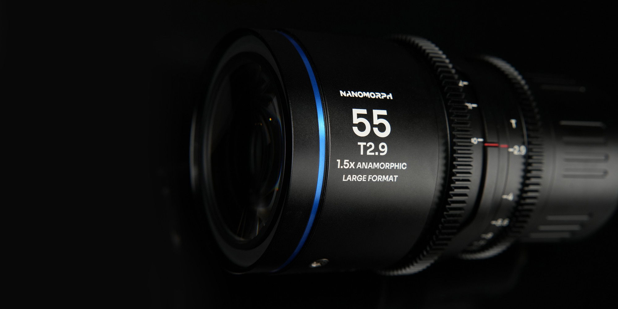 Obiektyw Laowa Nanomorph 55 mm T2,9 1,5x LF Silver do Arri PL / Canon EF produktowe zdjęcie na czarnym tle